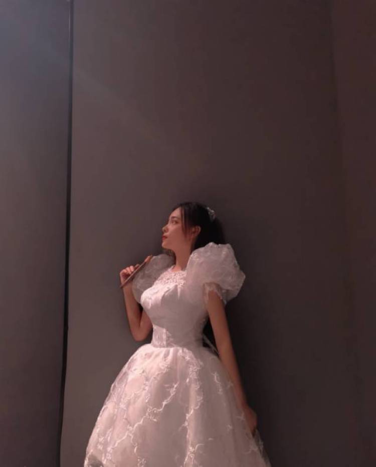 Oʀɪɢɪɴᴀʟ.-河南省·郑州市·二七区-抖音-接商演,平面模特兼职,做过演员礼仪模特等,会拍照会p图,接寄拍约拍🐥