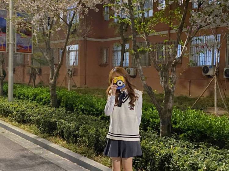 陶思樾_-河南省·郑州市·惠济区--160小个子女生在校大学生，喜欢拍照，会P图各种风格都可以驾驭