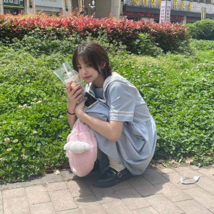 --江苏省·苏州市·常熟市-抖音-身高165体重96，接寄拍，各种风格都可以，出图快而且清晰，费用都可以协商