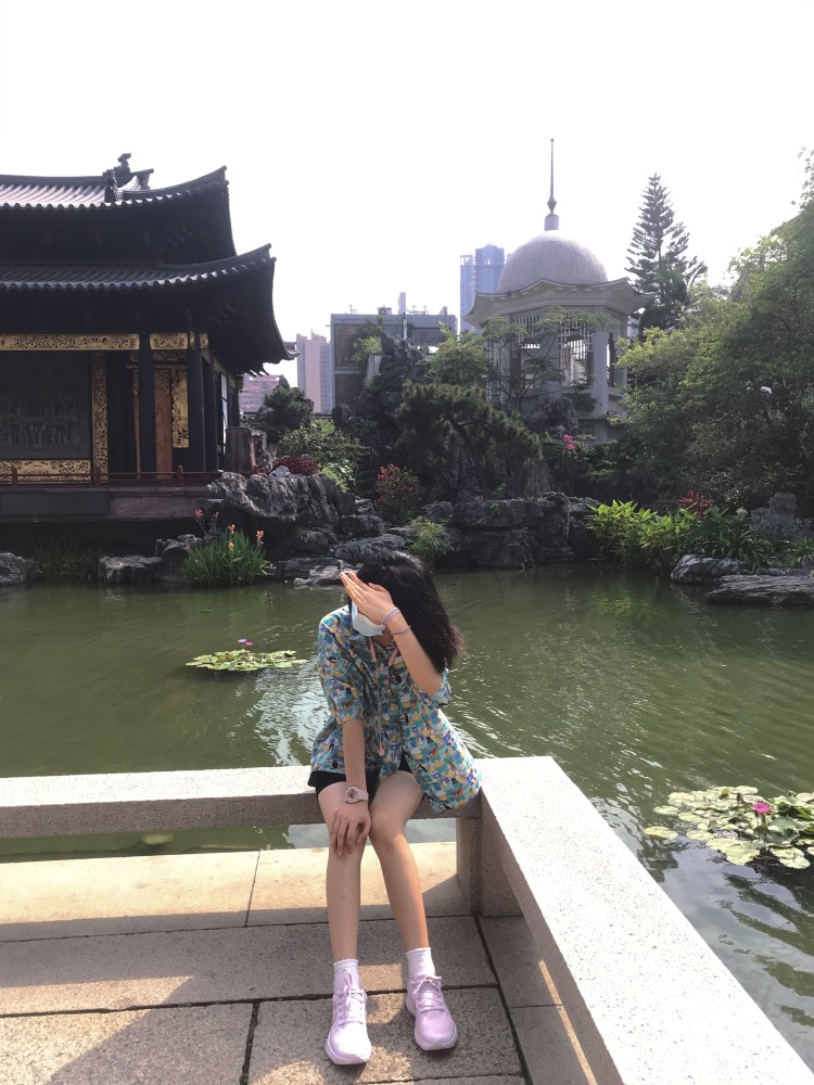 lure-广东省·广州市·番禺区--本人净身高163cm、 48kg,经常健身,在读大一。找商家 ,可接服装、鞋子、首饰。课程比较少,时间自由,会p图。脾气好,可长期合作。