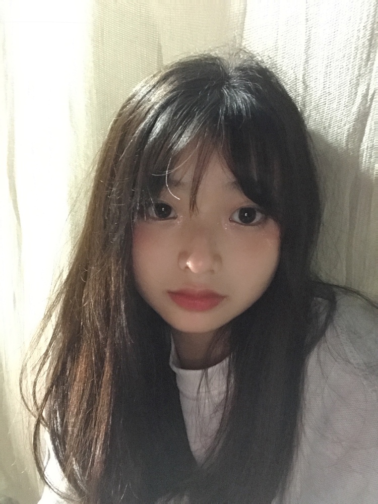 miss-四川省·成都市·青羊区-抖音，快手-喜欢拍照 ，p图，调色，比较喜欢jk，小裙子，想做寄拍，是个学生。
