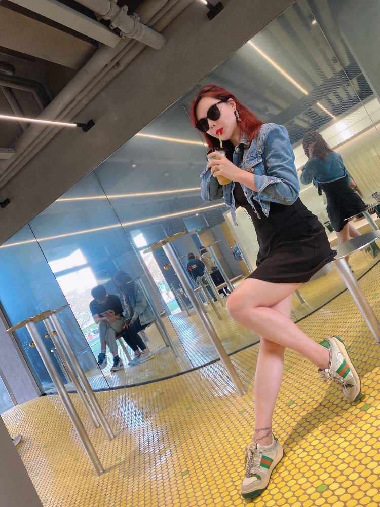 🍼Cissce0830-北京市·北京市·朝阳区-微博 抖音 微视-曾经的模特 现在是二胎宝妈 173cm 65kg 擅长穿衣搭配 自拍修图 美食探店 亲子分享 化妆护肤 微博粉丝800+