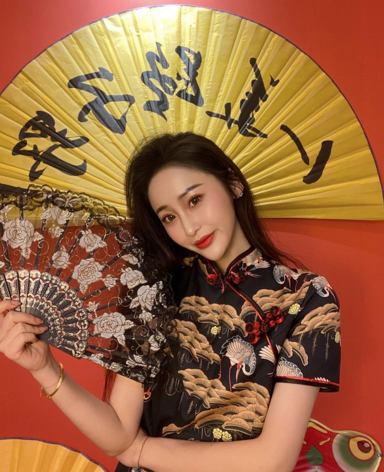 李坤🥑-黑龙江省·哈尔滨市·南岗区--会拍照 修图 出片快 接寄拍  脾气好 不矫情不事多 希望长期合作