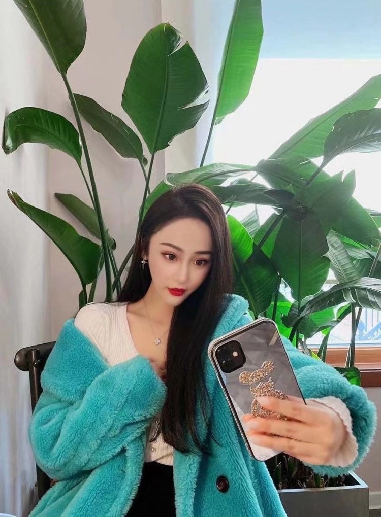 李坤🥑-黑龙江省·哈尔滨市·南岗区--会拍照 修图 出片快 接寄拍 脾气好 不矫情不事多 希望长期合作