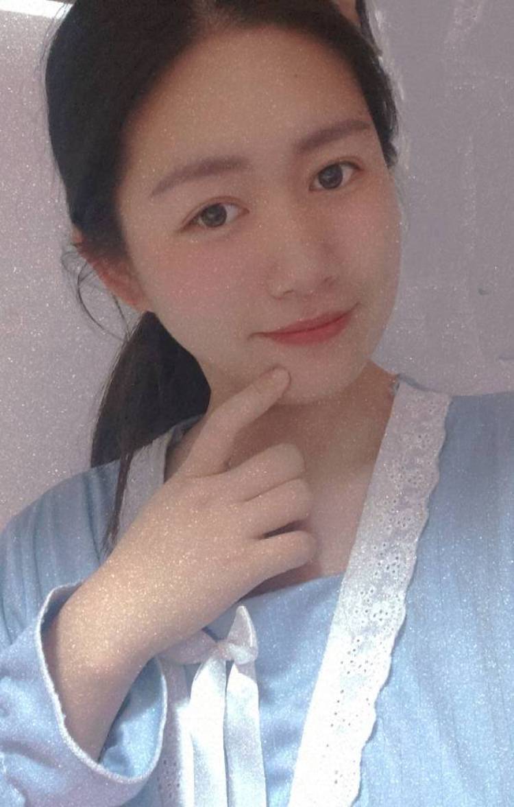 _雯儿-北京市·北京市·朝阳区--我想做寄拍单 买家秀
身高163
体重108
喜欢拍照
