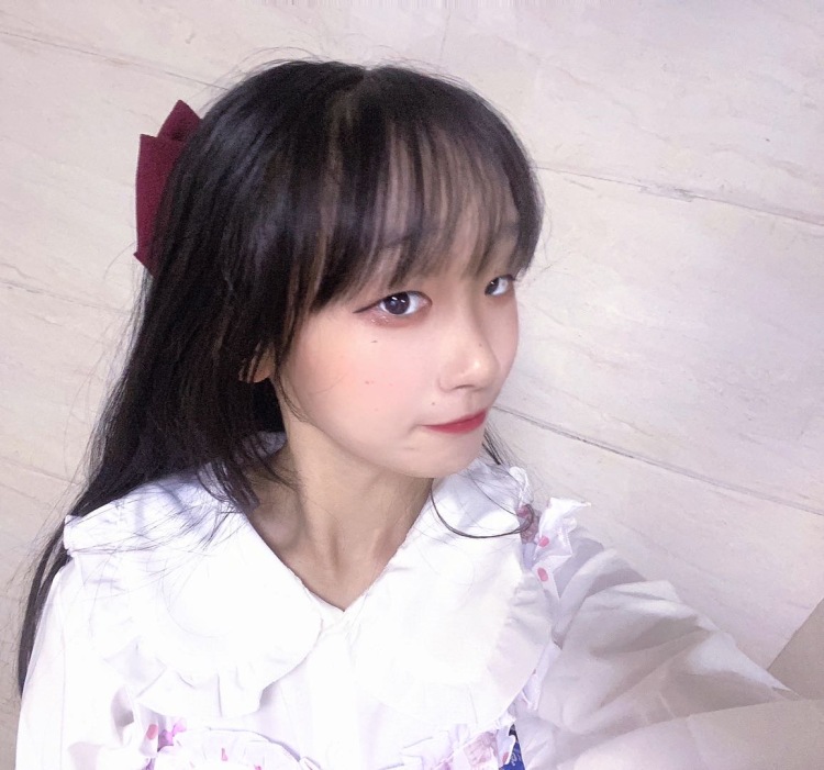 女初中生_-浙江省·宁波市·海曙区-抖音-会穿搭会p图会滤镜，拍照技术也不错。各种风格都可以拍，可爱，性感抖cold的住！赶紧来找我拍吧