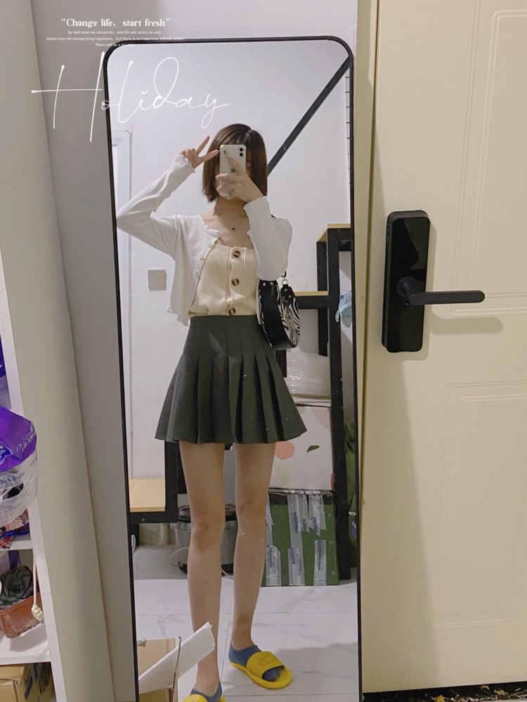 小徐快跑-福建省·厦门市·湖里区--167cm47kg,擅长自然感生活照片,接单范围:买家秀、衣服测评