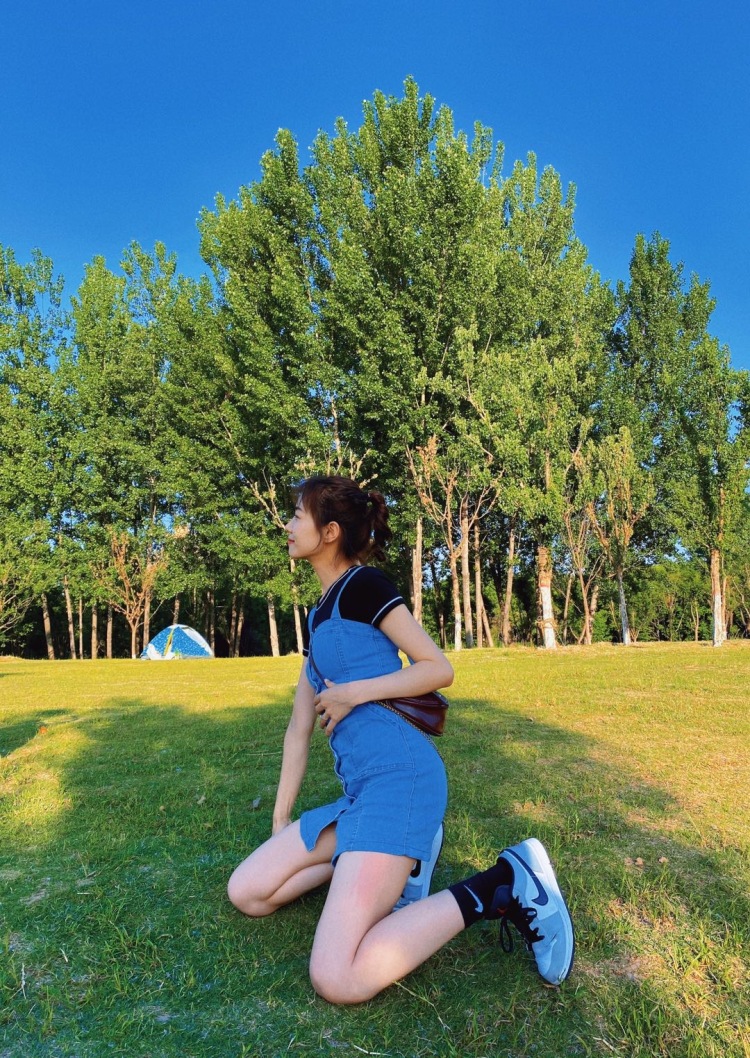 茶茶-陕西省·西安市·未央区-微博，抖音，***-身高：162cm，体重：44kg，已育一子14个月，爱好：摄影修图，短视频，可接单，寄拍，买家秀，大人儿童均可