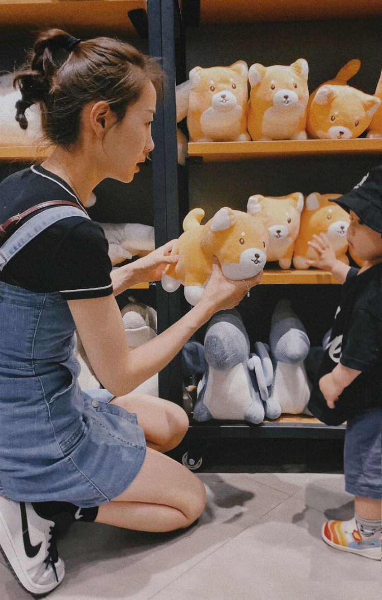 茶茶-陕西省·西安市·未央区-微博，抖音，***-身高：162cm，体重：44kg，已育一子14个月，爱好：摄影修图，短视频，可接单，寄拍，买家秀，大人儿童均可