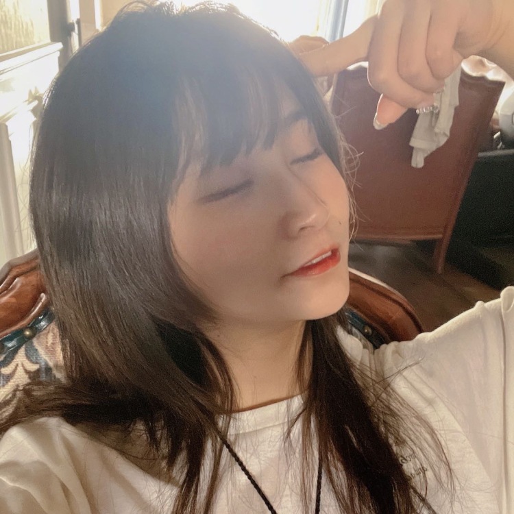 秦 桧 的 桧-河北省·张家口市·桥东区--希望做寄拍挣着零花钱，平时也喜欢出去玩拍照，做过一些简单的小视频。最好不要露脸的寄拍