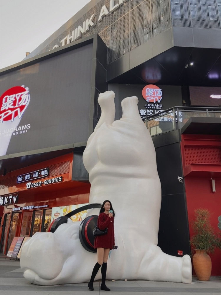小巴巴-福建省·福州市·仓山区-*** 微博-可接寄拍买家秀和探店打卡,会拍照会p图,长相甜美,身高171cm,体重48kg