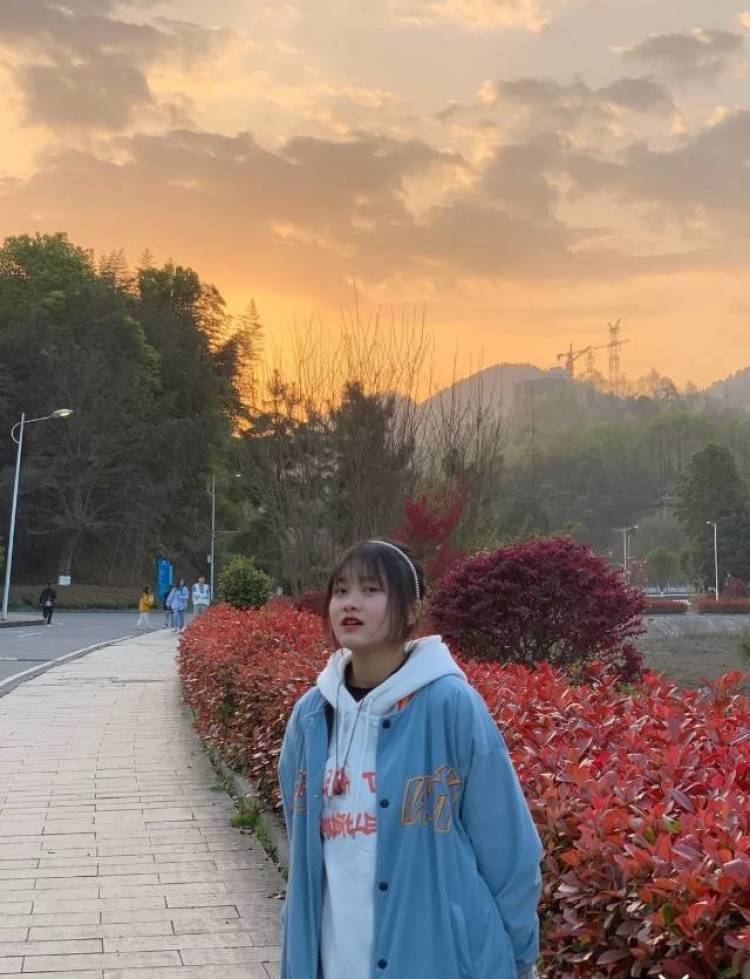 太阳妈妈-湖南省·湘西土家族苗族自治州·吉首市-快手-快手粉丝1万+
接受女装寄拍推广
可反馈
可以衣服试穿
接受多种风格
希望长期合作商家联系我
