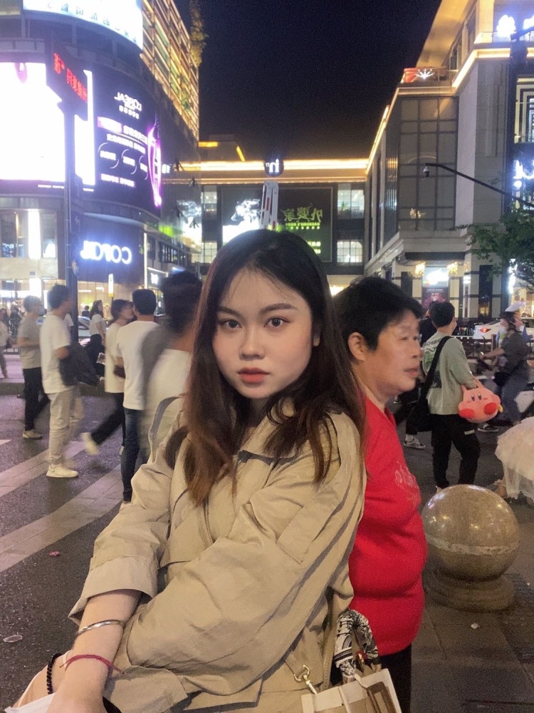 小雯几-江西省·南昌市·南昌县--162.97平易近人好说话，可接单买家秀，寄拍，风格不限甜美御姐都能驾驭.