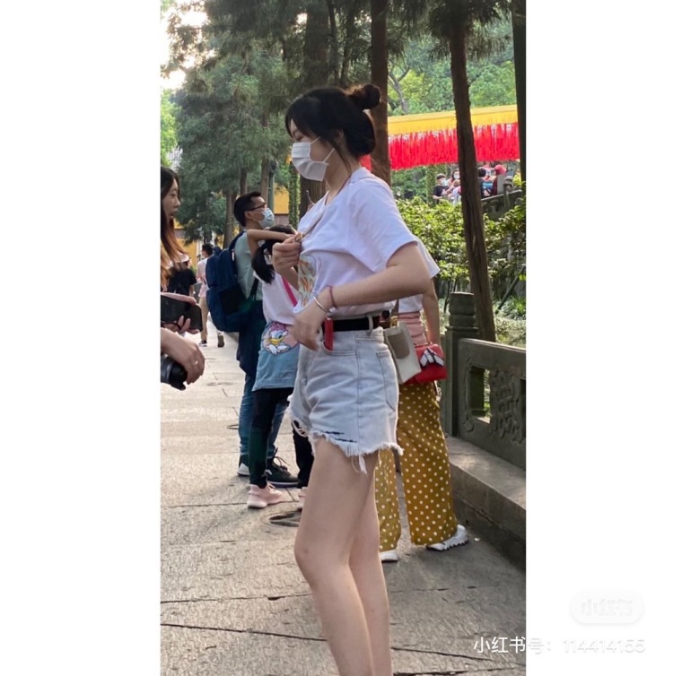 小雯几-江西省·南昌市·南昌县--162.97平易近人好说话，可接单买家秀，寄拍，风格不限甜美御姐都能驾驭.