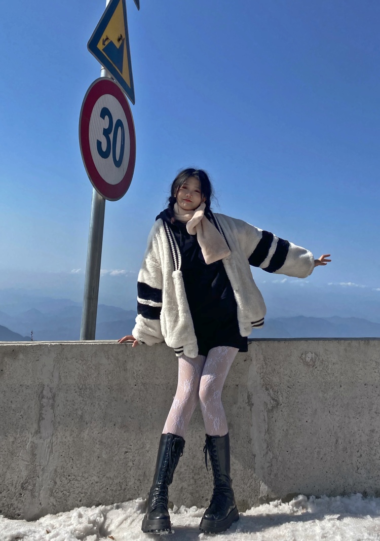Moonblessu-四川省·成都市·彭州市--接寄拍,买家秀,产品不限,照片内容风格不限,淘宝逛逛种草,微博推广