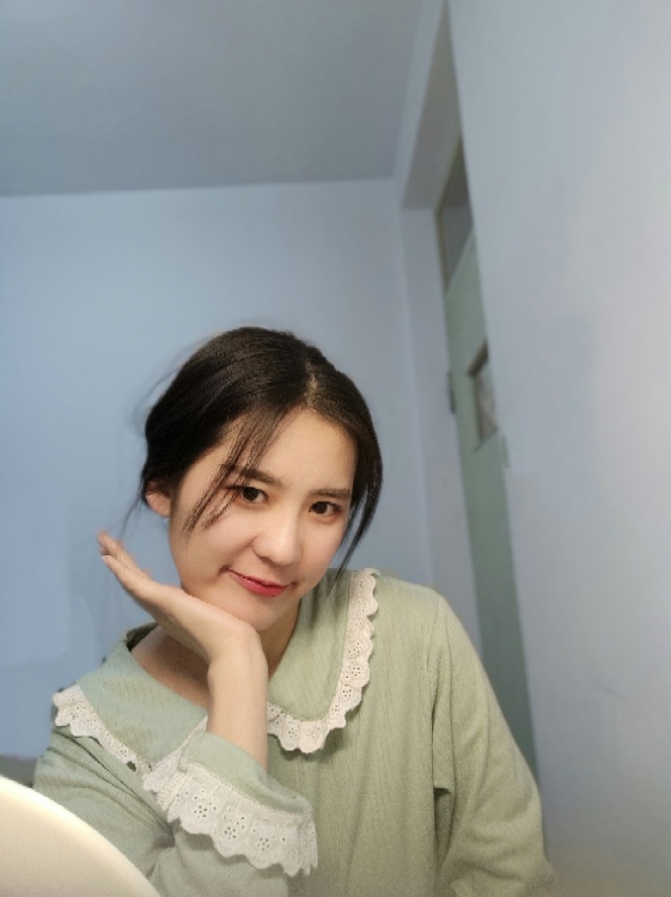 甜辣酱-辽宁省·锦州市·古塔区--喜欢自拍,p图,喜欢买裙子,和饰品,对耳钉,耳环,项链,衣服,鞋子等,可约拍和寄拍
性格善良好沟通,身高167cm体重可54kg