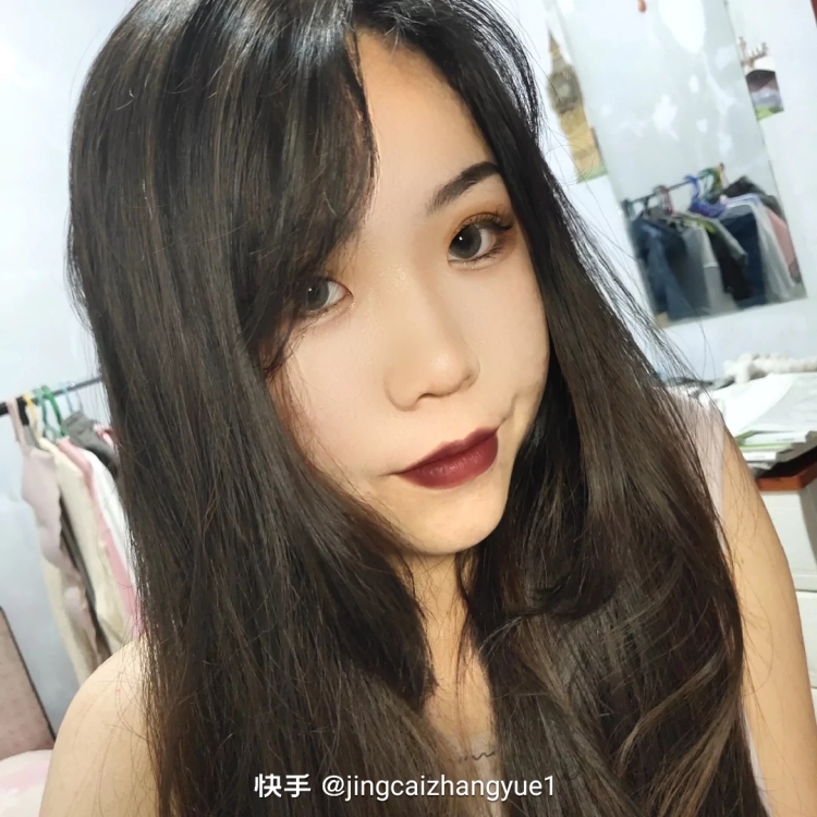 小悦-河北省·承德市·隆化县-快手 *** -可接服饰买家秀，耳饰买家秀等
身高165 体重108 五官端正 身材比例较好，会拍照会p图 会视频剪辑 各种风格都可以驾驭 有耳洞 做过耳饰寄拍