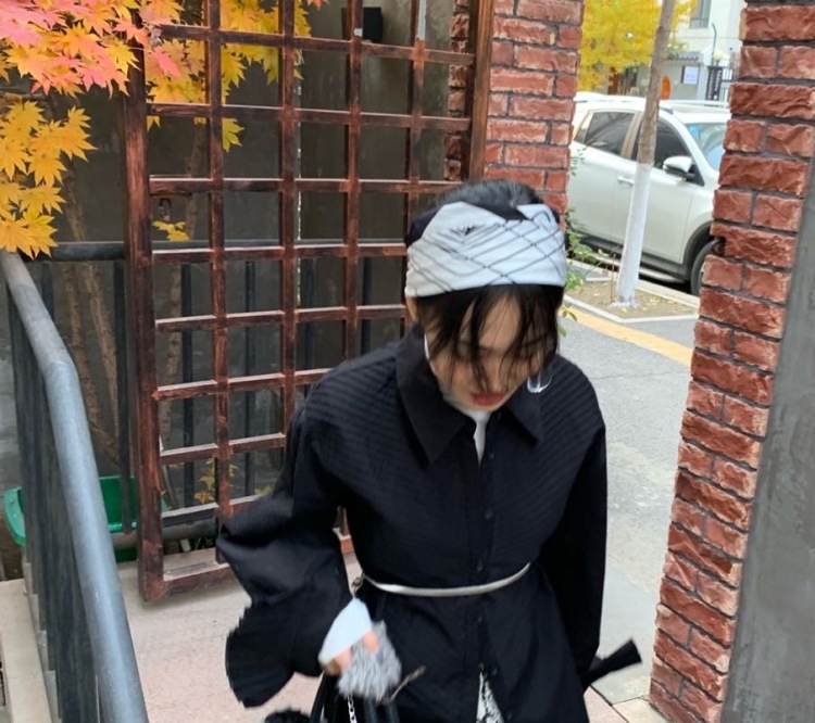 老国-重庆市·重庆市·江北区--我是一名化妆师 偶尔当素人模特 .擅长穿搭 拍照 自己买过服装. 接单服务范围:买家秀 网拍寄拍 模特 可以hold住各种风格 最好可以长期合作