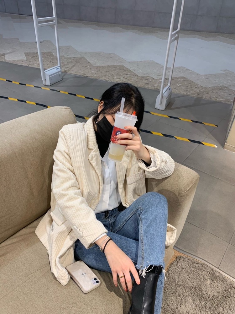 温柔了岁月.-山西省·太原市·万柏林区-快手抖音-身高165 体重92g 喜欢拍照穿搭有自己的风格