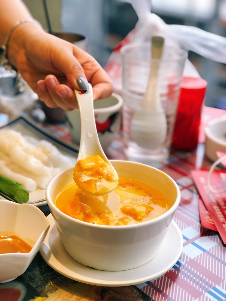 马叶--重庆市·重庆市·九龙坡区-微博-不正经美食博主  业余摄影爱好者
自己有微单  会p图
下面照片是自己平时拍的