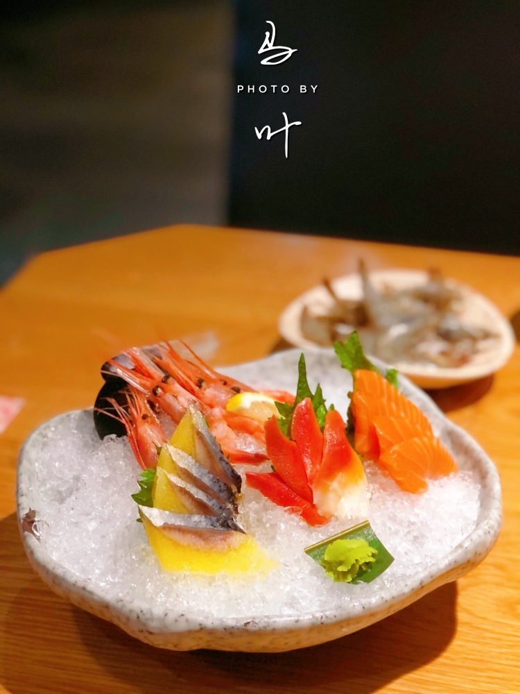 马叶--重庆市·重庆市·九龙坡区-微博-不正经美食博主 业余摄影爱好者
自己有微单 会p图
下面照片是自己平时拍的