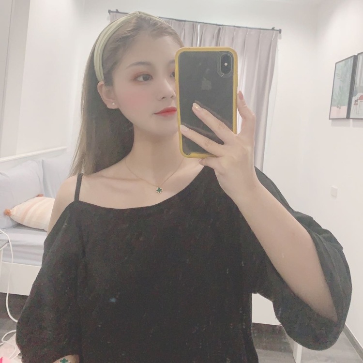 Originally-广东省·广州市·海珠区-抖音搜索 4307977 -接女装，网拍，买家秀 各种风格 包包，鞋子等，有合作的请联系我，