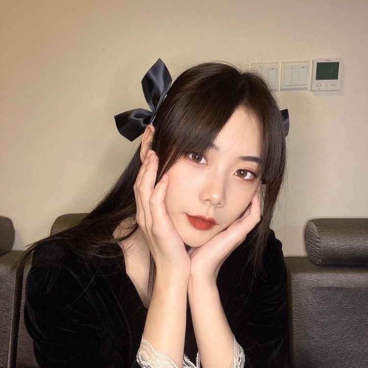 ahan-四川省·成都市·成华区--可接线上寄拍 线下目前只限成都市内 风格可爱帅气都可以~身高173cm体重52kg