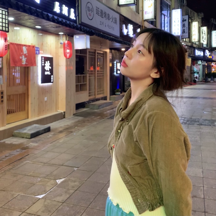 七七一五-上海市·上海市·浦东新区-抖音 *** 微博 ins-可接淘宝拍摄寄拍送拍 平面约拍及各类线下活动
168cm/52kg 风格都可 私房❌ 费用私
📍上海(临近城市也可约拍)