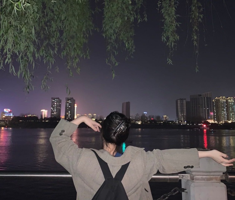 kiyokiyo-湖南省·常德市·武陵区-抖音微博b站-素人
会化妆p图 拍照效果较不错 出片快
买家秀 寄拍美妆服饰等(有其他需要的可以进一步了解说明