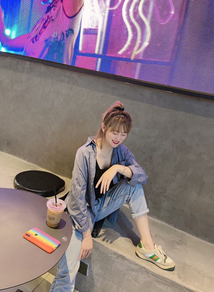 @大晴子-山东省·淄博市·张店区-抖音 快手 *** 微博-新人可接寄拍,送拍,服饰,饰品等等都可商议
会修图,拍照
身高:165
体重:110