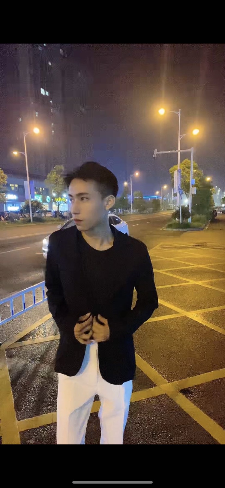 小刚同学-浙江省·宁波市·海曙区-快手-有直播经验，短视频， 直播，网拍，具体可以协商。身高体重模卡详细