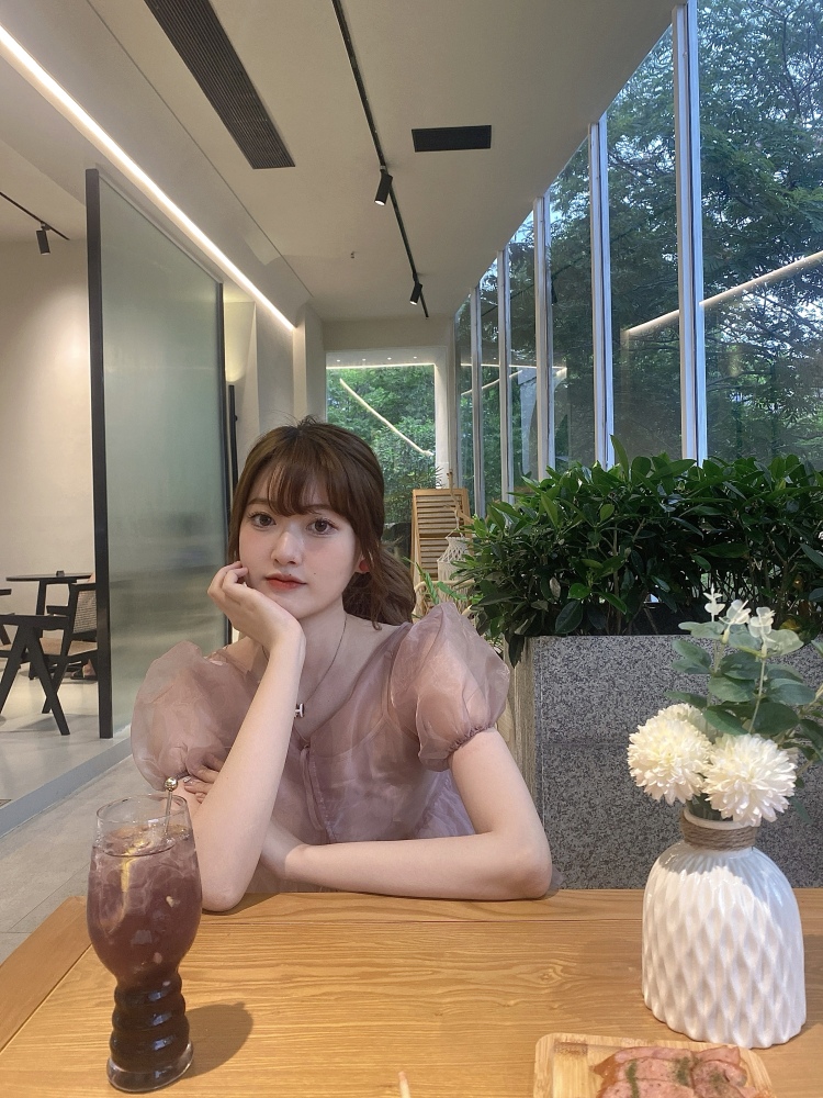 mina-q-福建省·福州市·福清市-抖音-之前做过实体店拍版模特  之前从事也是服装行业 有一定的审美搭配基础 风格不会太局限 主甜美为主 休闲 韩系 辣妹也可 不接暴露  会短视频剪辑 可接买家秀  寄拍 详情页拍摄 价格可以商议  探店打
