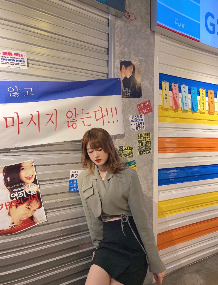 mina-q-福建省·福州市·福清市-抖音-之前做过实体店拍版模特 之前从事也是服装行业 有一定的审美搭配基础 风格不会太局限 主甜美为主 休闲 韩系 辣妹也可 不接暴露 会短视频剪辑 可接买家秀 寄拍 详情页拍摄 价格可以商议 探店打