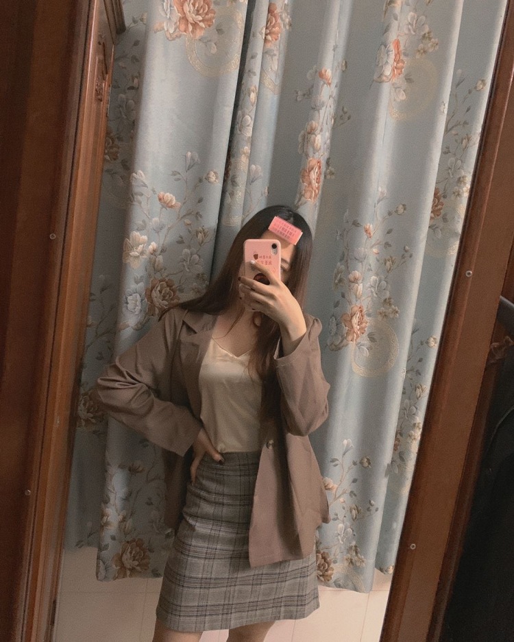 ღ娜美-广东省·汕头市·潮阳区-抖音 快手-全职，服装买家秀，寄拍模特，质量优，价格都好商量，用心对待每一单，望长期合作
身高164 体重47kg 随时接单
擅长拍照P图 最擅长的是温柔甜美穿搭