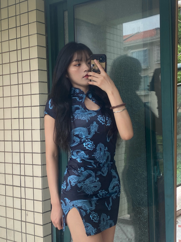 z。-江西省·南昌市·西湖区--比较喜欢拍照 可接寄拍 买家秀价格可以私聊哦 喜欢拍照 身高168 体重50
