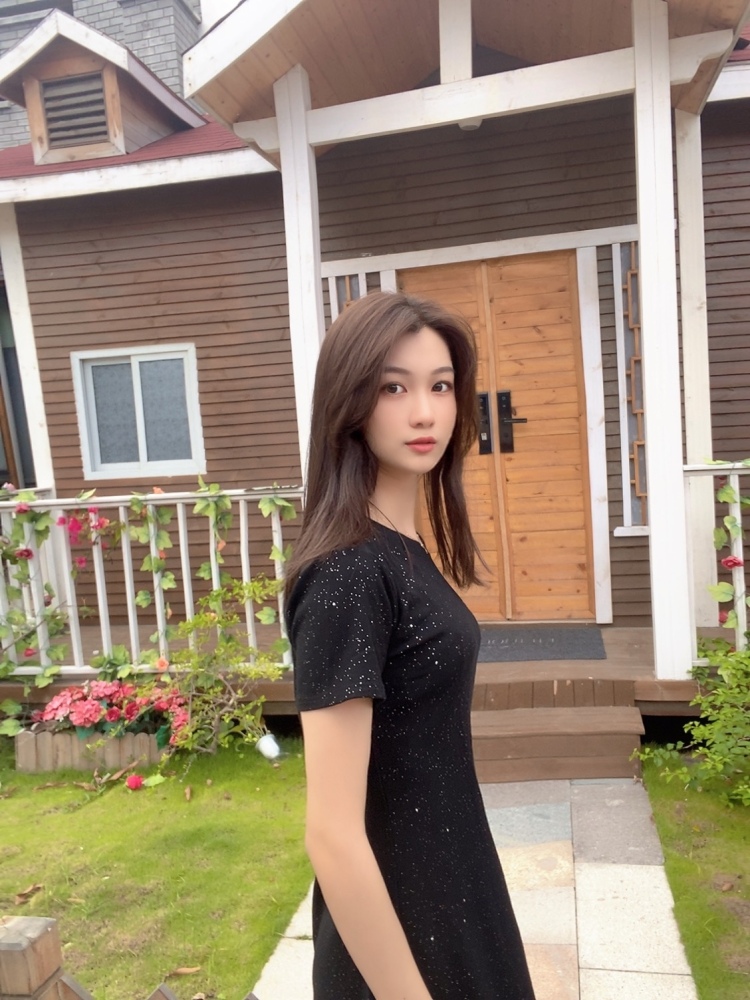 💑肉团子-广东省·汕头市·金平区-***-可接买家秀,***有W粉账号!可接美妆护肤,好物分享~会修图,会写文案!
