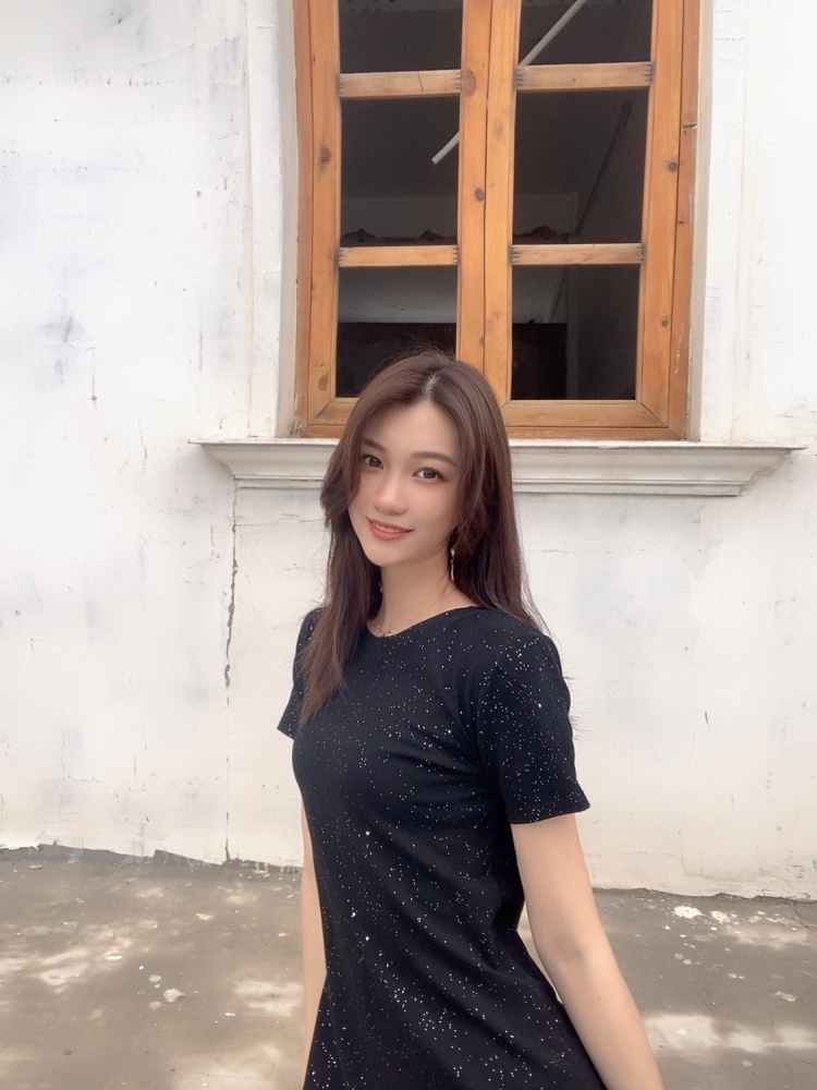 💑肉团子-广东省·汕头市·金平区-***-可接买家秀,***有W粉账号!可接美妆护肤,好物分享~会修图,会写文案!