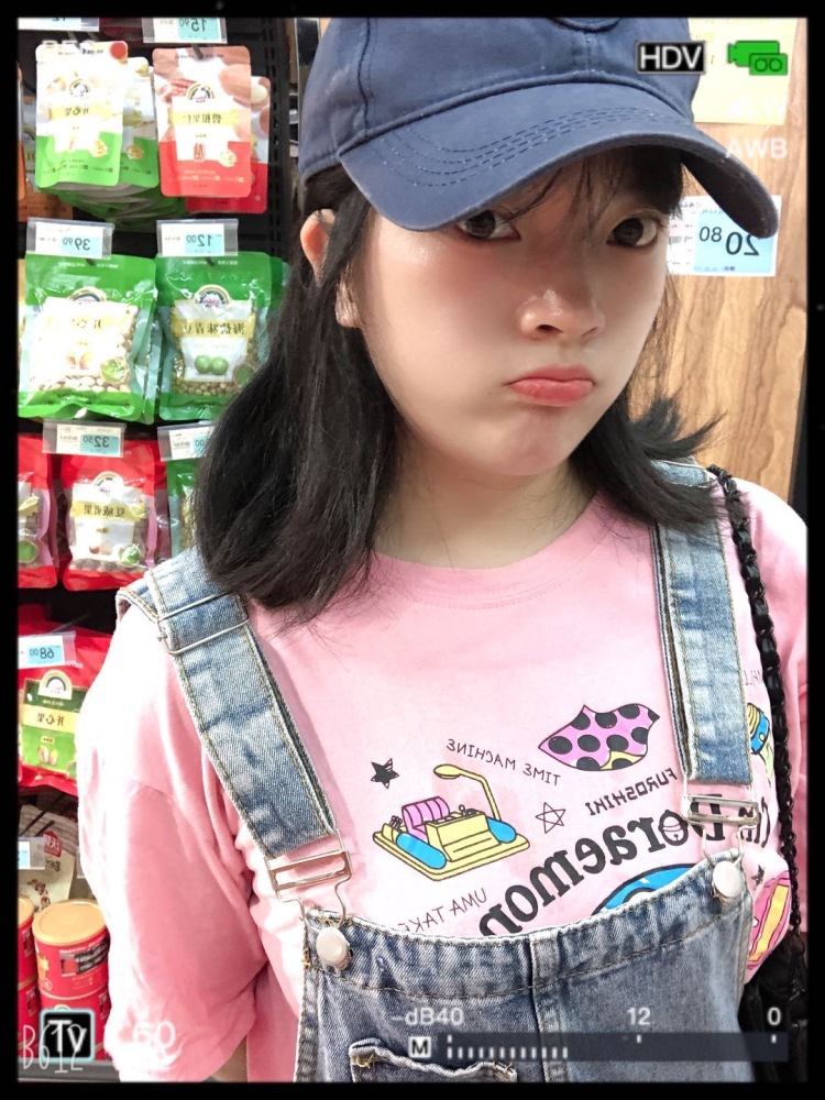 肉肉-广东省·佛山市·禅城区--大家好
我是娇娇
年龄24岁
身高一米五五
体重105斤
爱好唱歌 跳舞 是一名幼师
甜美可爱的风格。
可以做寄拍模特,大码模特都可以。