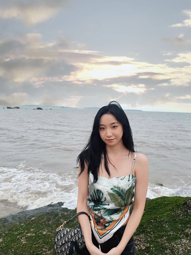 魚仔-上海市·上海市·嘉定区-抖音 ***-可接寄拍网拍送拍 美瞳 服饰 鞋类 美妆 会拍照会P图 会剪视频 有过网拍经验 出过***热门笔记 有需要的老板可以找我
年龄:23
身高:168CM
体重:49KG
粉丝:4558
坐标:上海市