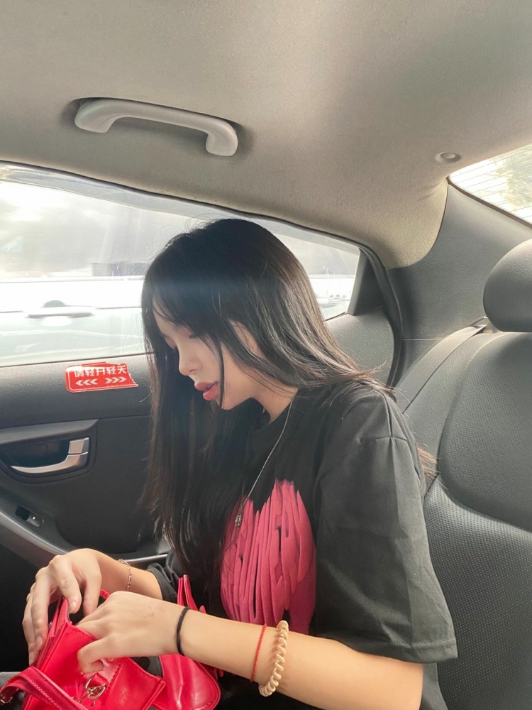º-º-广东省·东莞市·黄江镇--我的特长是舞蹈音乐,才艺是舞蹈,我是学生,兴趣爱好是穿搭、舞蹈、音乐、拍照,梦想是能做一名穿搭拍照博主,接单服务范围是买家秀、短视频推广、短视频创作、种草笔记软文创作及发布、探店打卡等