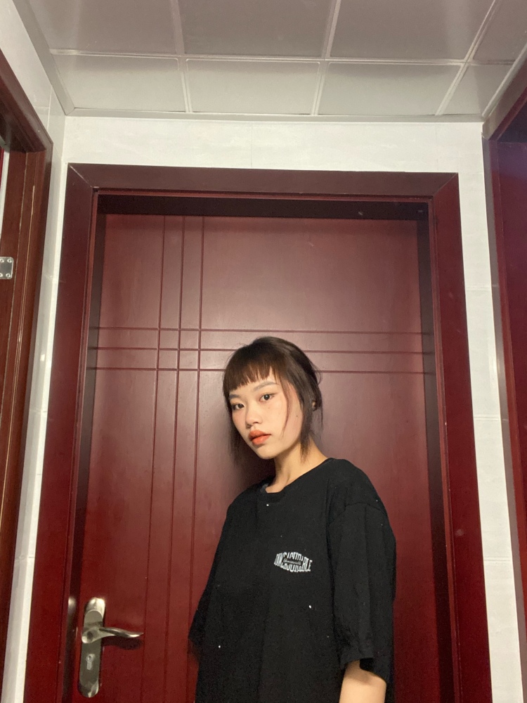 不爱吃姜😇-四川省·成都市·龙泉驿区--大家好!
在线接单,服装主图,买家秀,帽子耳环指甲油口红服装鞋子 寄拍 工作联系我 身高1658体重53斤艺名:大酱
身份:自由职业
年龄:22
身高:168CM
t坐标:四川省.成都市
# 成都素人