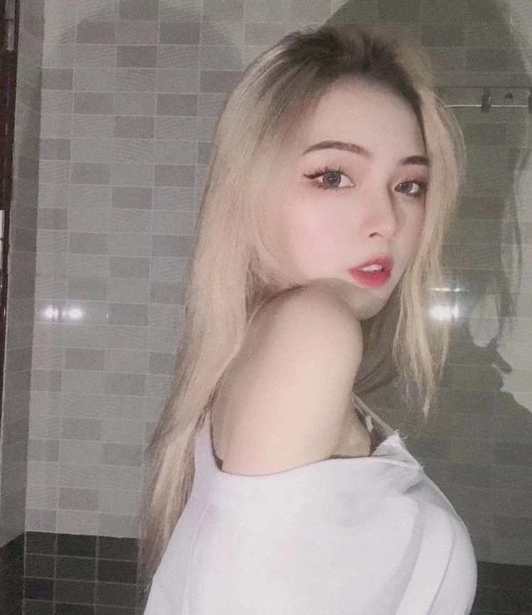 Marnie-广东省·东莞市·塘厦镇--接寄拍 买家秀 风格不定 都可以
身高 162体重89
蹲诚信商家 (抖音有作品可看)