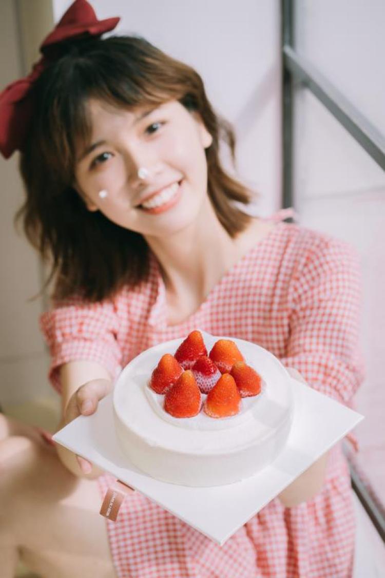 皮皮鱼-湖北省·武汉市·江汉区--擅长穿搭种草 jk lolita 日系风格的穿搭,瞳拍,同城可平面模特兼职,出图快,质量高