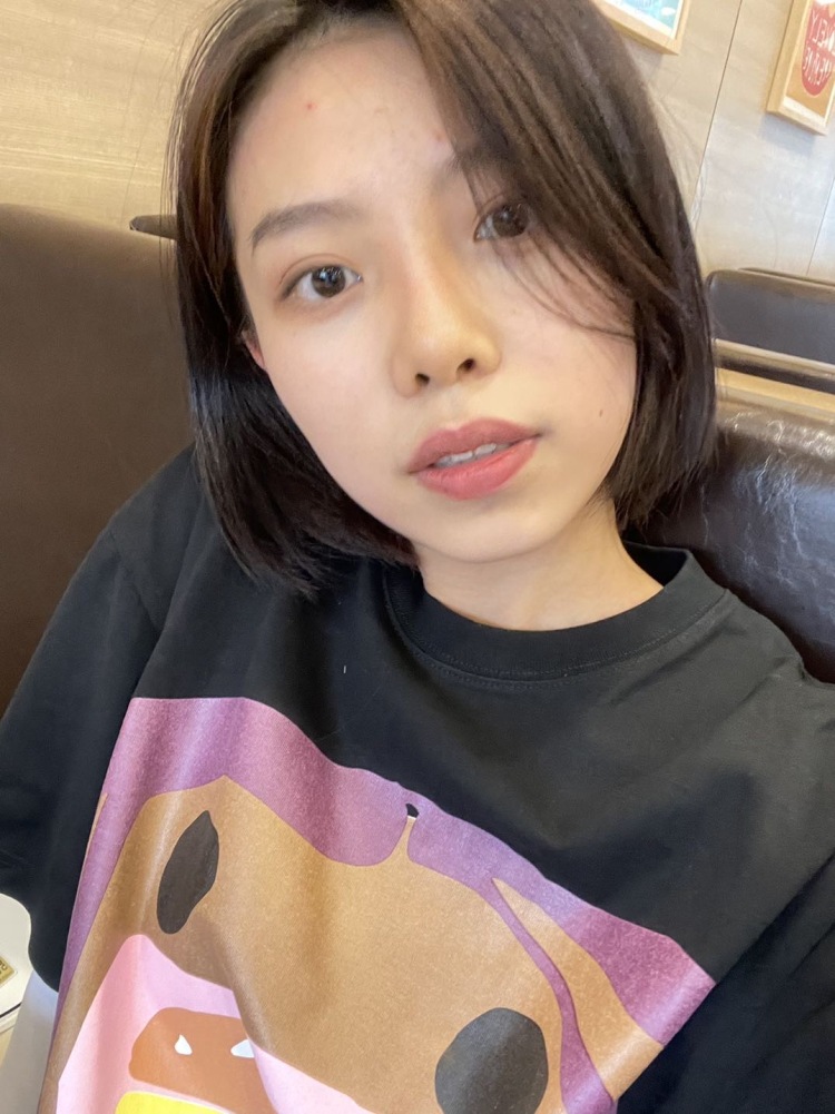 summerlovesme-河南省·开封市·龙亭区-抖音、快手-身高171，体重55kg，学习过模特，大一，可接寄拍，线下约拍～