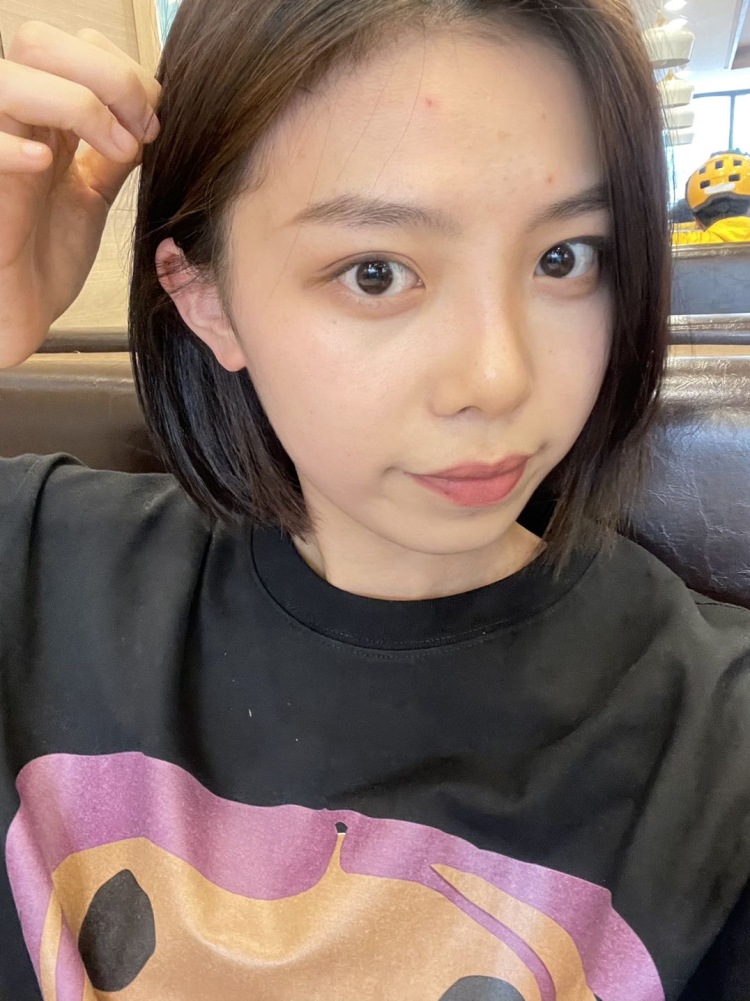 summerlovesme-河南省·开封市·龙亭区-抖音、快手-身高171，体重55kg，学习过模特，大一，可接寄拍，线下约拍～