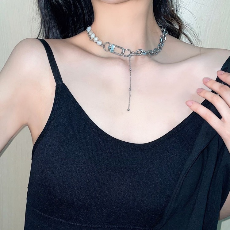 o-o-浙江省·湖州市·南浔区--接寄拍单 可以长期合作 衣服饰品包包都可 有寄拍经验费用可以协商哦
