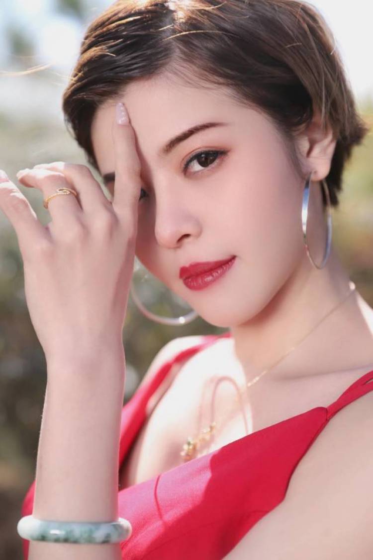 蔡蔡-广东省·梅州市·丰顺县--某平台唱歌主播已结婚退网，正在往这方面学习发展 会努力做得更好！