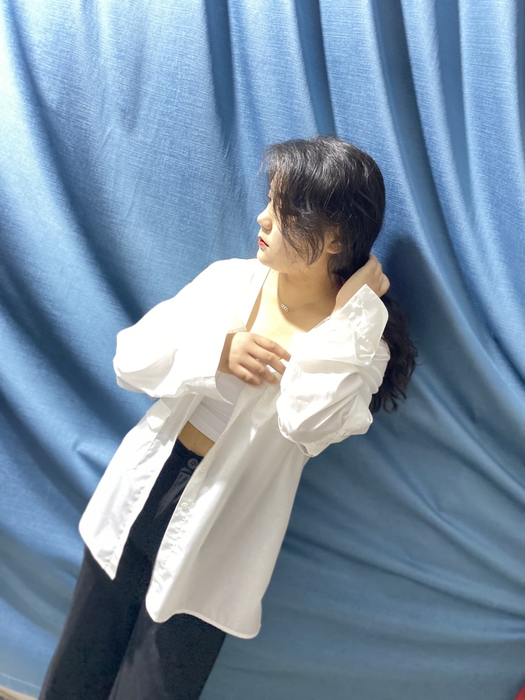 @-河南省·安阳市·滑县-快手-大家好!我是买家秀寄拍模特小茹~
这是我的第一个网红湾通告,感谢网红湾给我的机会~
163cm
60kg
喜欢化妆,拍照
美妆,小饰品,衣服买家秀寄拍都可以
有意者可长期合作,多多关照 谢谢~