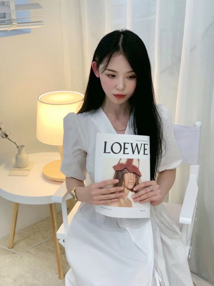月亮-辽宁省·大连市·甘井子区-*** 抖音-167 96kg 爱好穿搭 美瞳！不限制风格～服装～美妆～可以制作小视频～