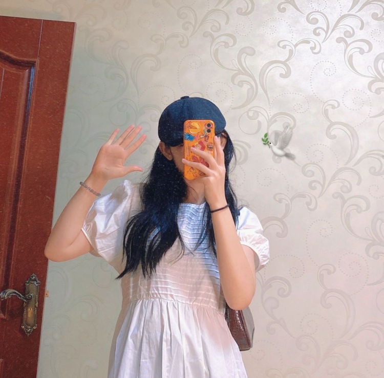 月亮-辽宁省·大连市·甘井子区-*** 抖音-167 96kg 爱好穿搭 美瞳！不限制风格～服装～美妆～可以制作小视频～
